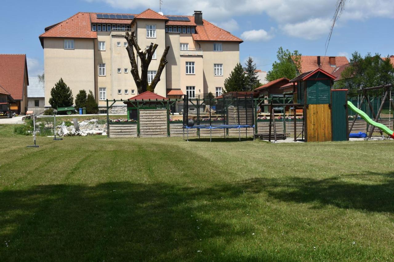 Apartments And Rooms Kod Eli Ravna Gora Εξωτερικό φωτογραφία