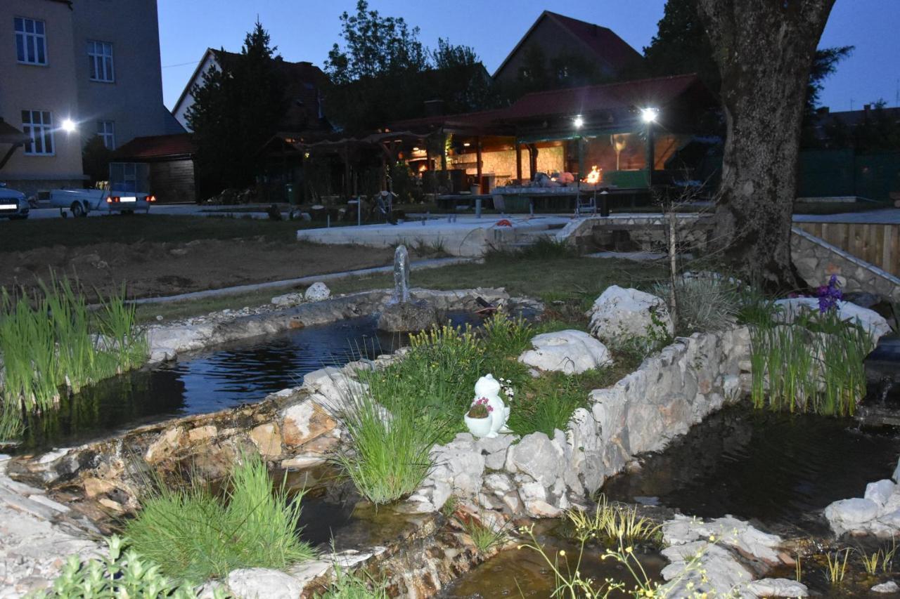 Apartments And Rooms Kod Eli Ravna Gora Εξωτερικό φωτογραφία