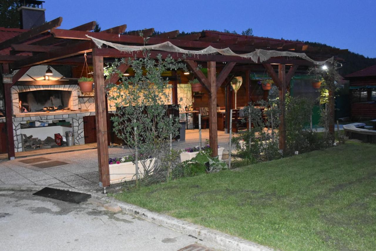 Apartments And Rooms Kod Eli Ravna Gora Εξωτερικό φωτογραφία