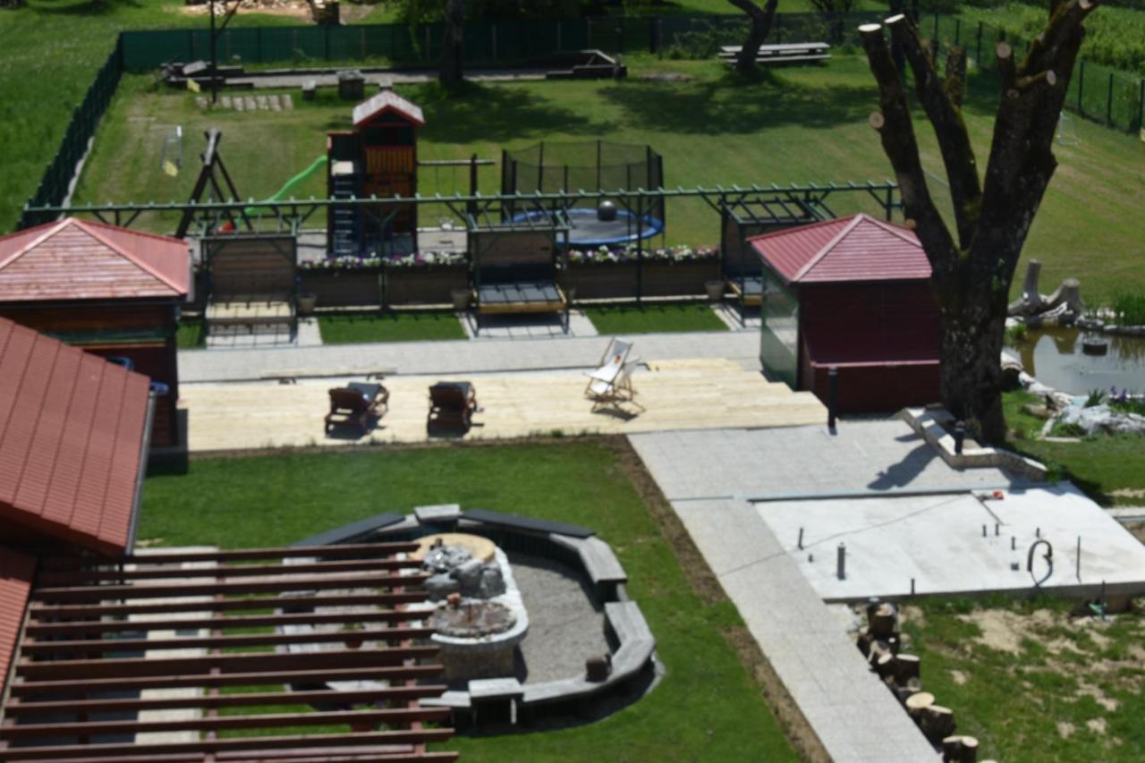 Apartments And Rooms Kod Eli Ravna Gora Εξωτερικό φωτογραφία