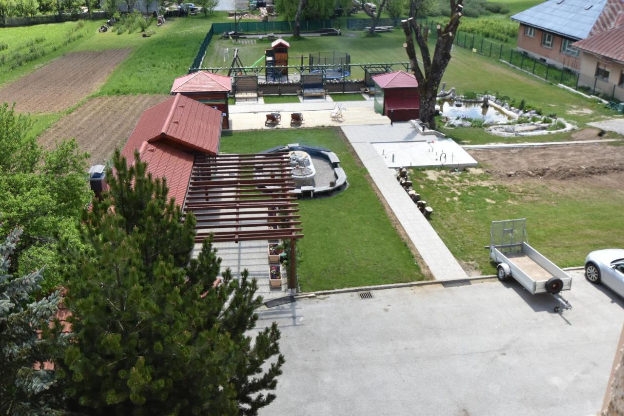 Apartments And Rooms Kod Eli Ravna Gora Εξωτερικό φωτογραφία